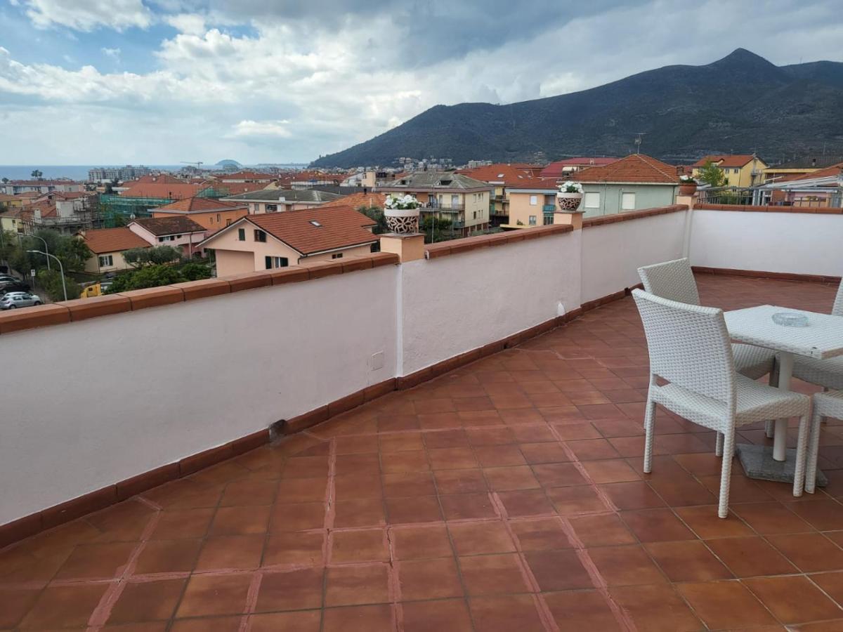 Villa Rosa Loano Exterior foto